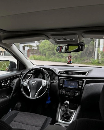 Nissan Qashqai cena 69900 przebieg: 62000, rok produkcji 2015 z Warszawa małe 56